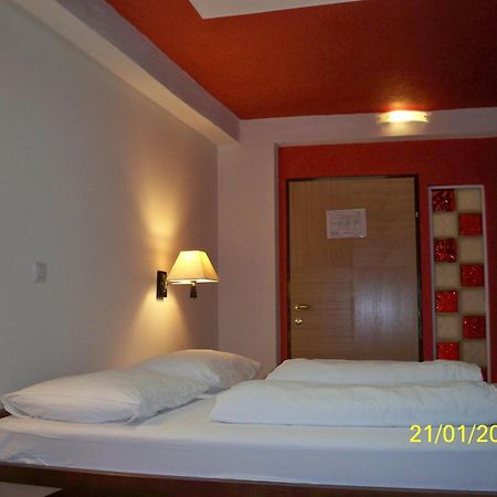 Hotel Carpymore Biograd Na Moru Bagian luar foto